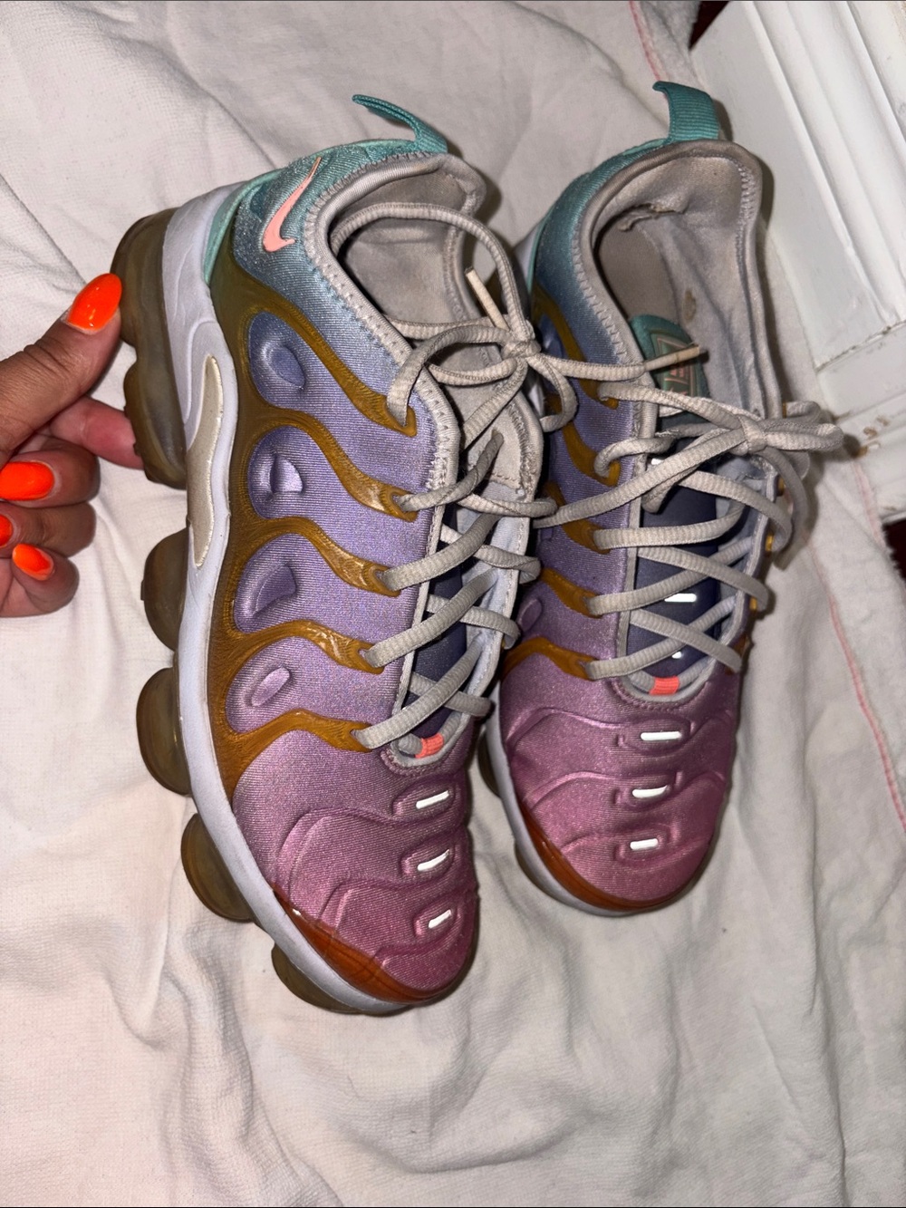 Nike Women's Pink to Purple Gradient Air Max Sneakers with Gold Accents